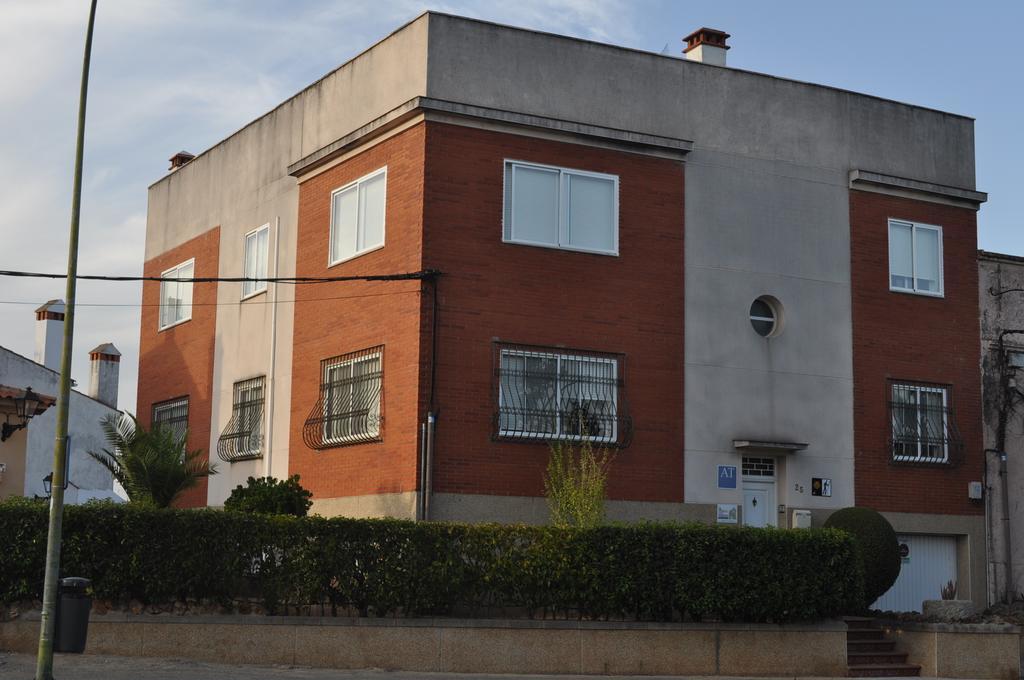 Apartamento Turistico La Ribera Del Marco Caceres Bilik gambar