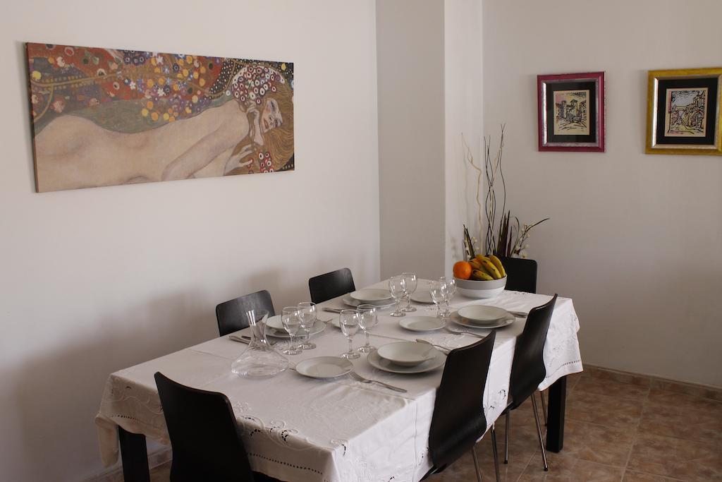 Apartamento Turistico La Ribera Del Marco Caceres Bilik gambar